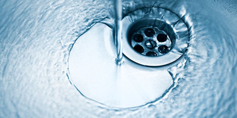 drain cleaning_sink